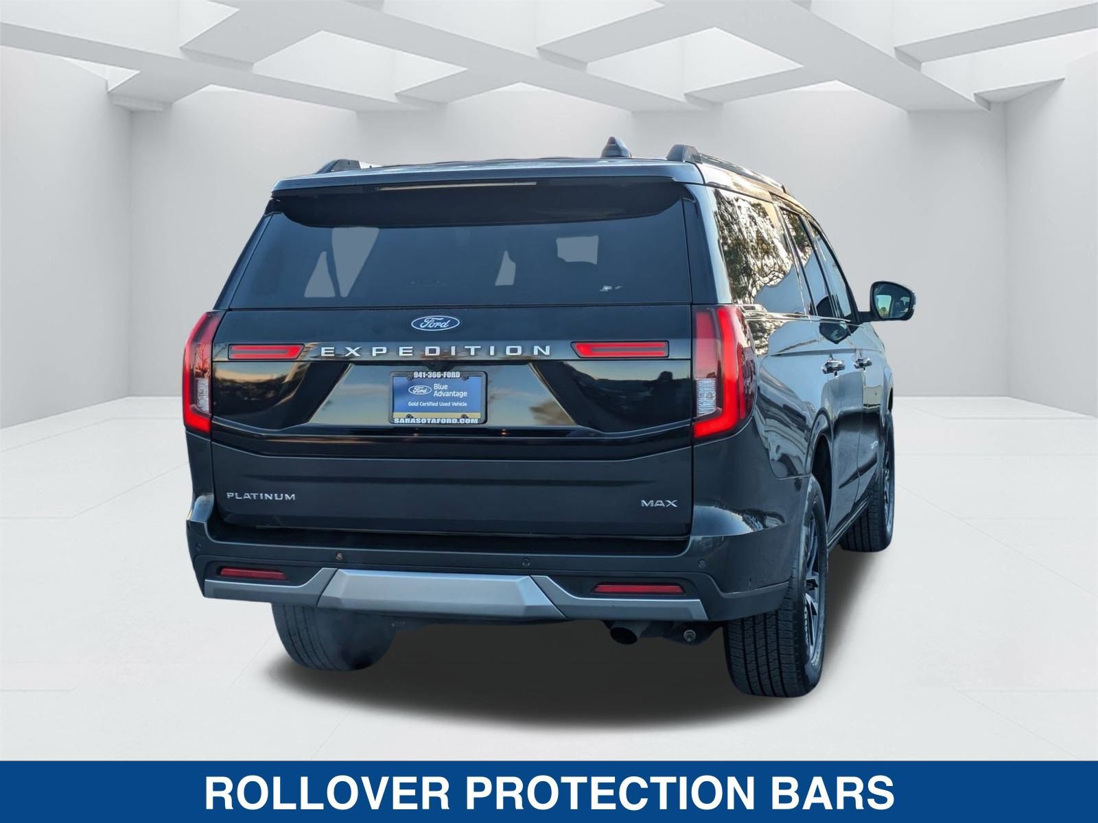 Certified 2025 Ford Expedition Max Platinum image 4