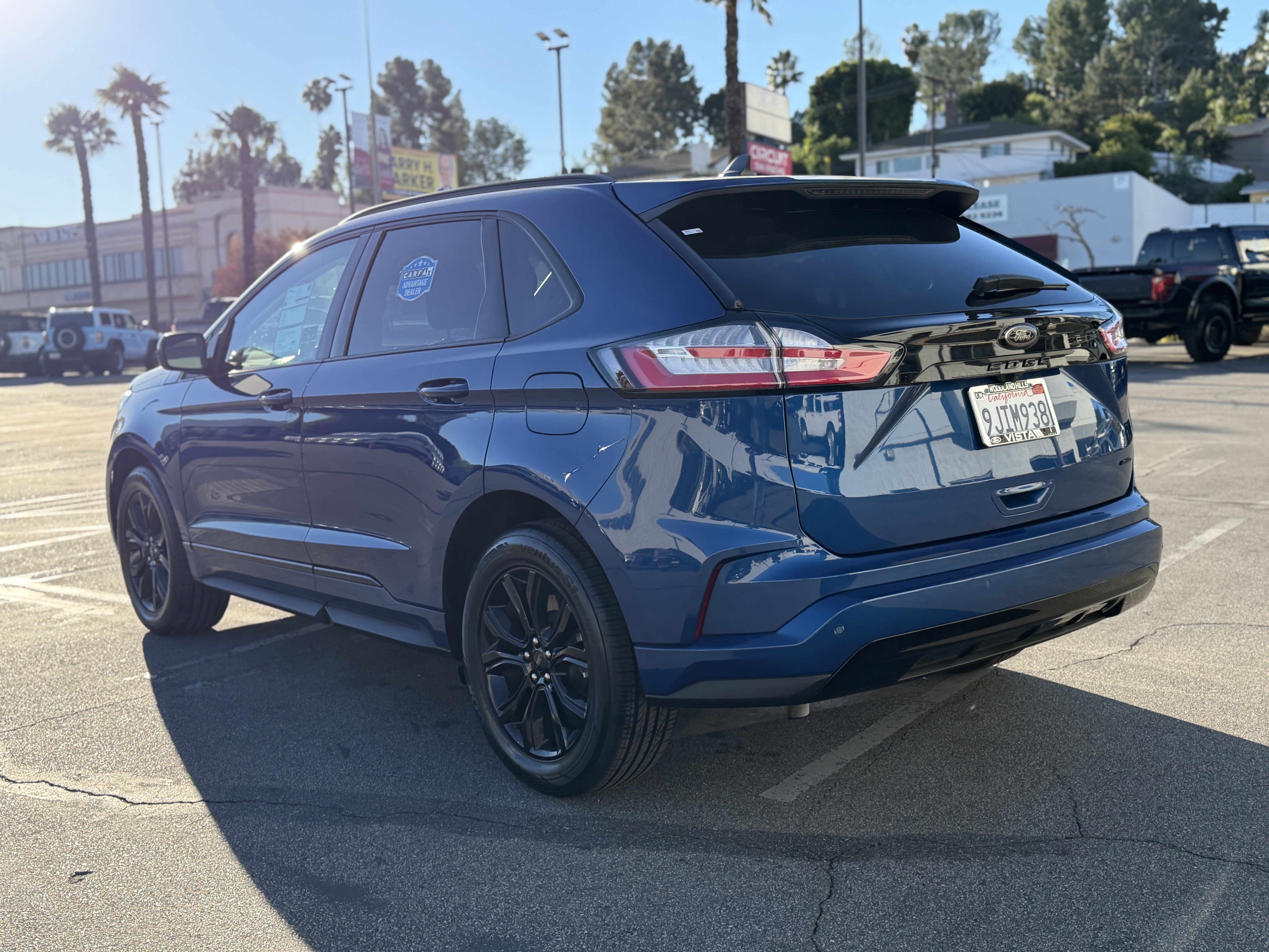 Certified 2023 Ford Edge SE w/ Black Appearance Package image 5