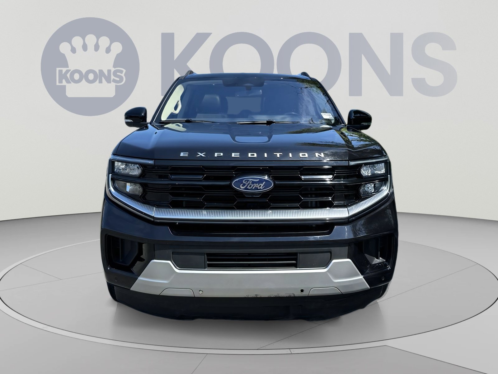 Certified 2025 Ford Expedition Platinum AWD/4WD image 4
