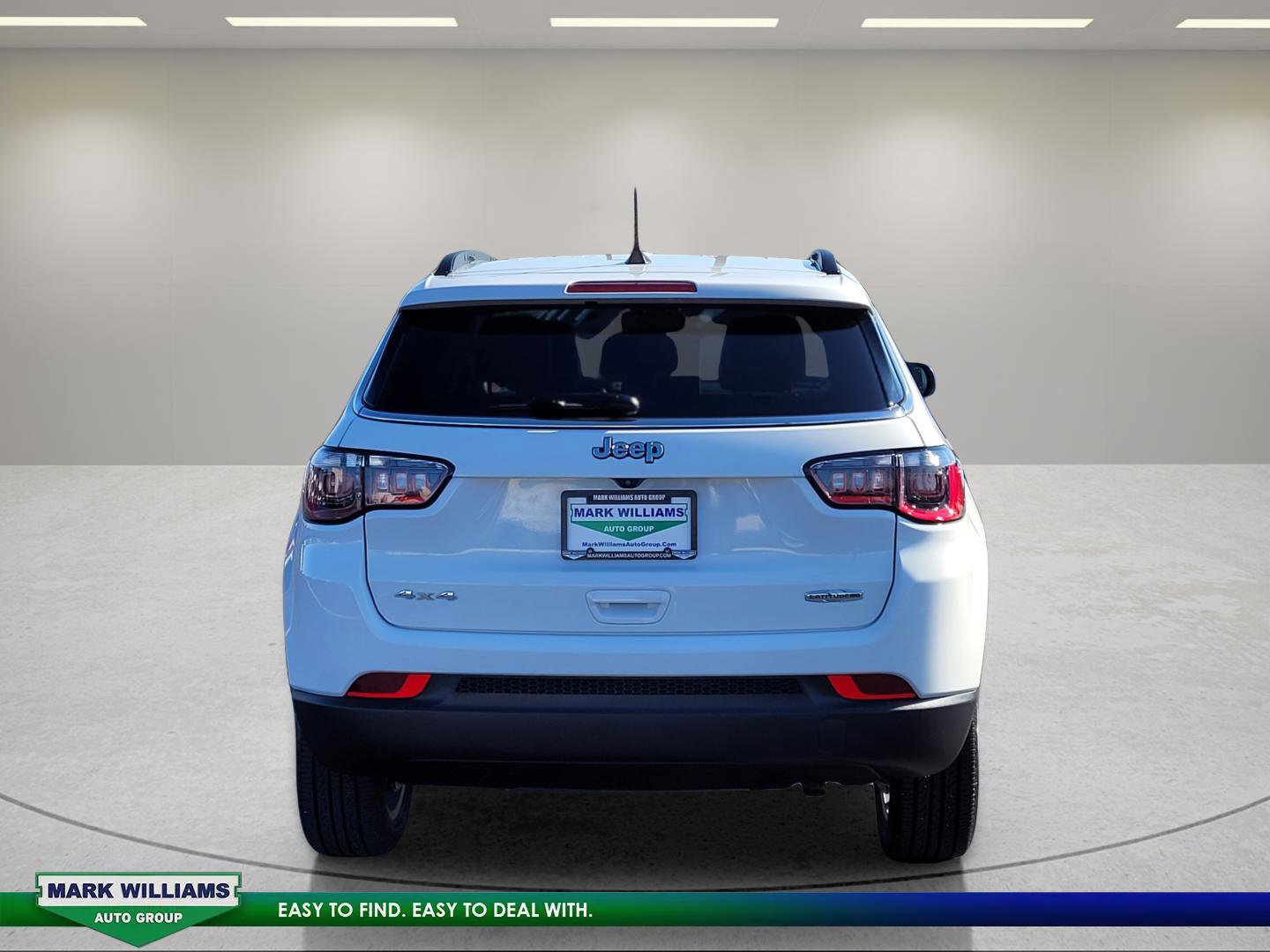 Used 2022 Jeep Compass Latitude image 4