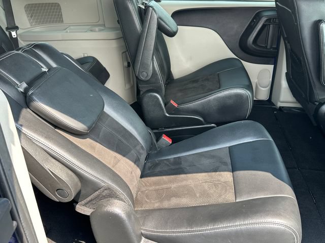 Used 2020 Dodge Grand Caravan SXT FWD image 9
