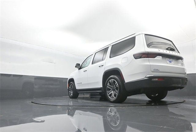 Used 2022 Jeep Wagoneer Series III image 27