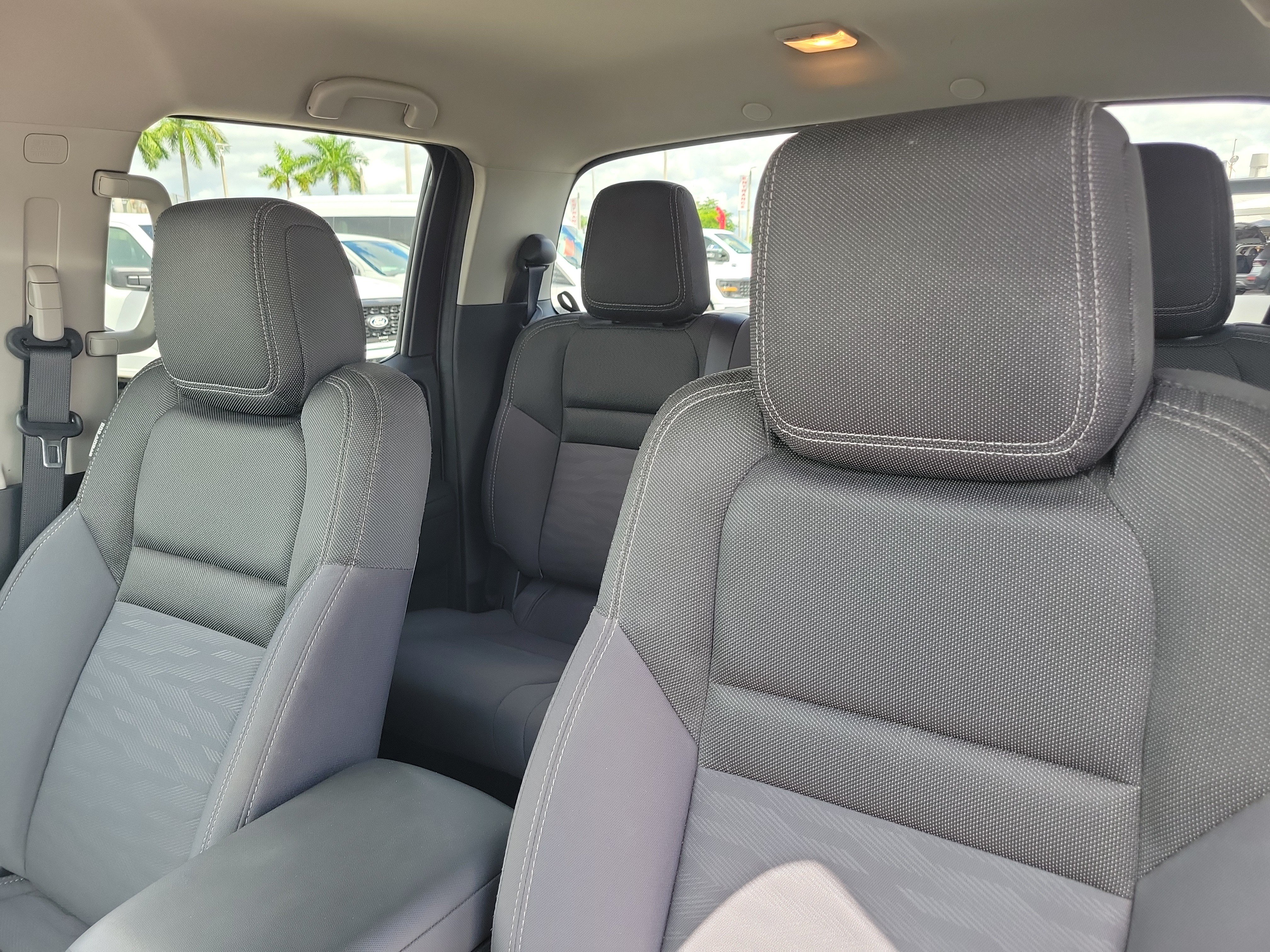 Used 2023 Nissan Frontier SV AWD/4WD image 12