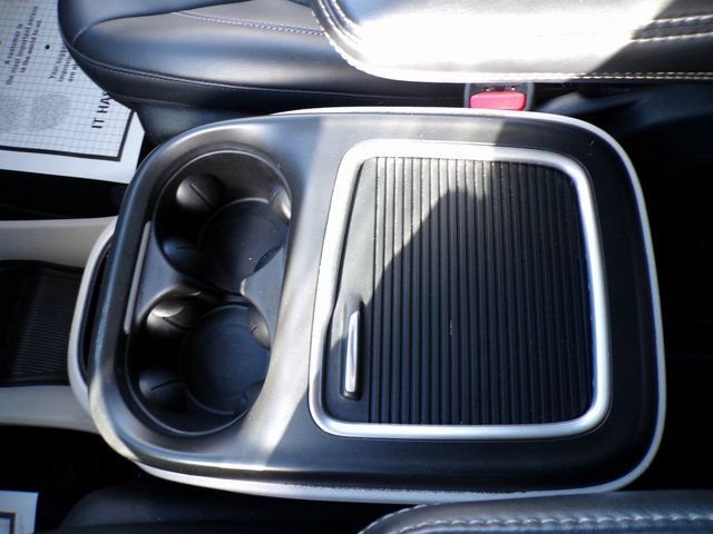 Used 2024 Chrysler Pacifica Touring-L FWD image 33