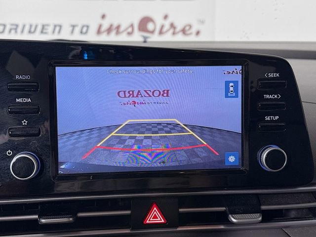 Used 2022 Hyundai Elantra SEL w/ Convenience + Premium Package image 16