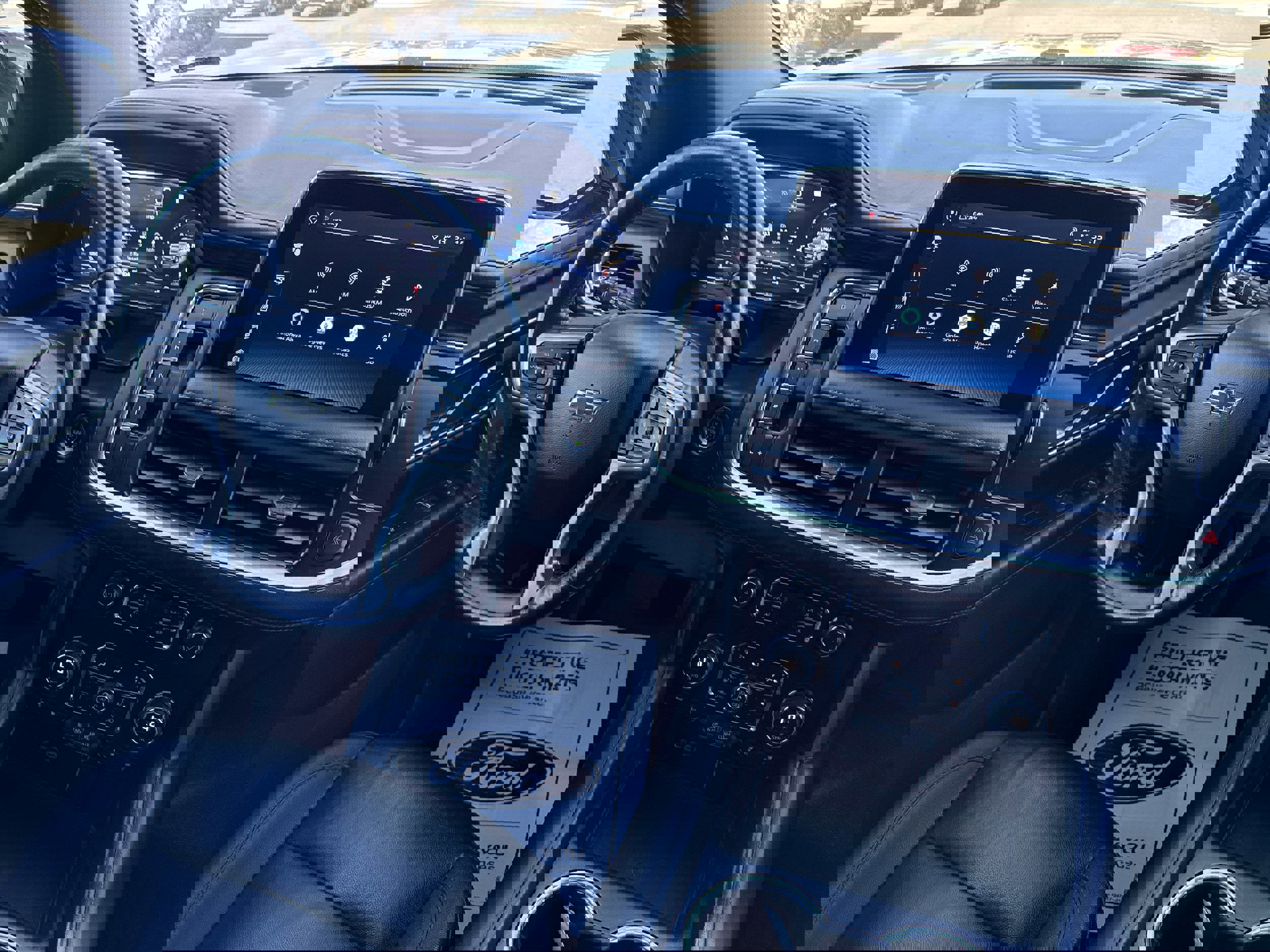 Used 2022 Chevrolet Tahoe Z71 w/ Luxury Package image 14