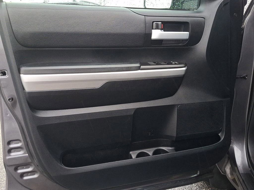 Used 2017 Toyota Tundra SR5 image 12