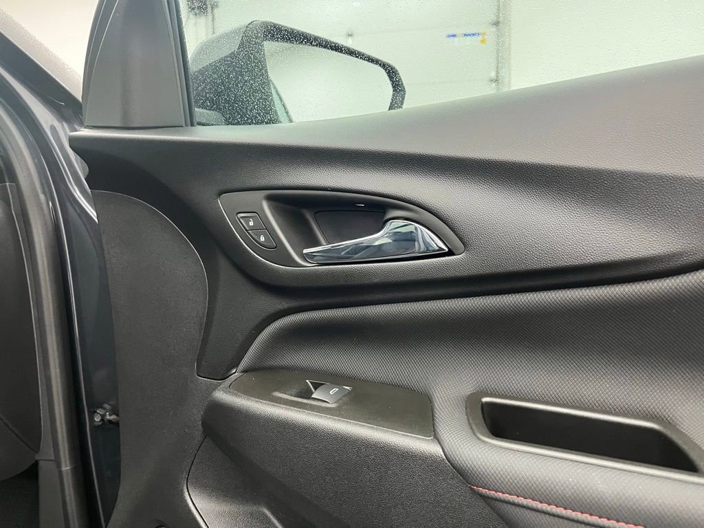 Used 2023 Chevrolet Equinox RS image 26
