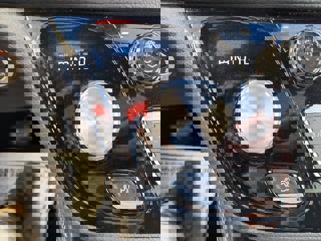 Used 2025 Chrysler Pacifica Limited image 20