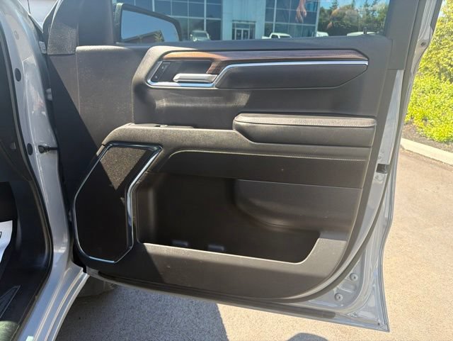 Used 2024 Chevrolet Silverado 1500 RST AWD/4WD image 10