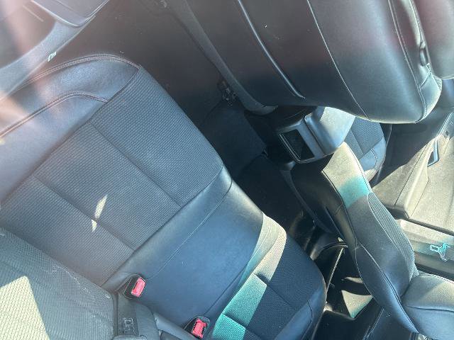 Used 2017 Toyota Camry SE image 6