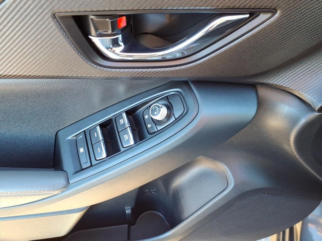 Used 2024 Subaru Crosstrek 2.5i Limited w/ Crosstrek Mirror Package image 16