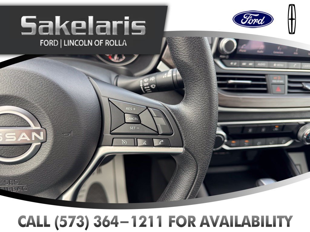 Used 2024 Nissan Altima 2.5 SV FWD image 17