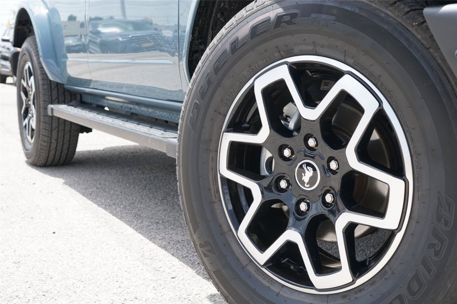 Certified 2022 Ford Bronco Outer Banks AWD/4WD image 2