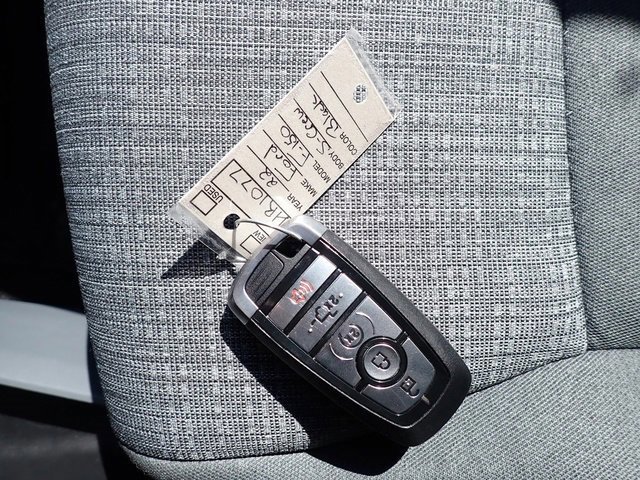 Certified 2022 Ford F150 XLT w/ Equipment Group 302A High image 30