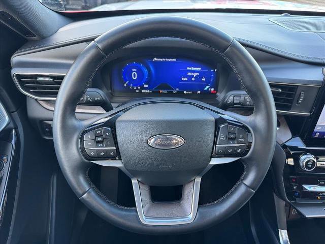 Certified 2023 Ford Explorer Platinum w/ Technology Package image 13