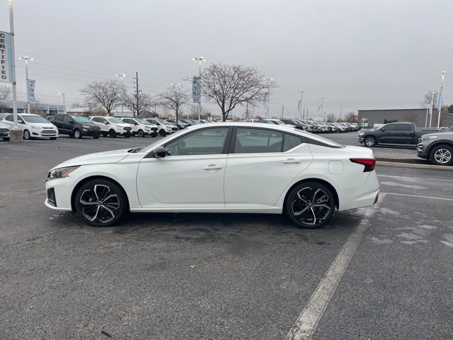 Used 2024 Nissan Altima 2.5 SR video 2