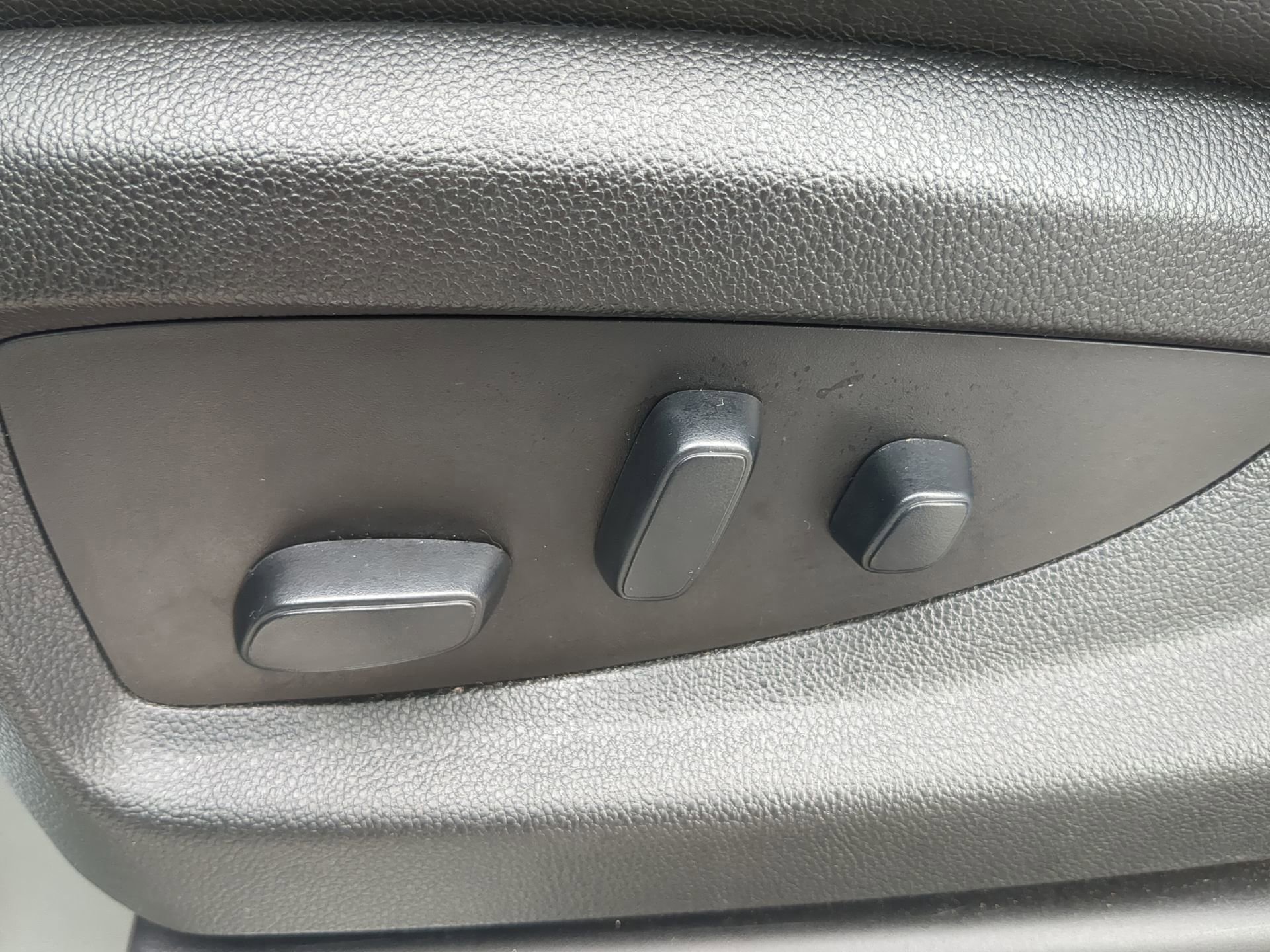 Used 2019 GMC Yukon SLT w/ Open Road Package image 52