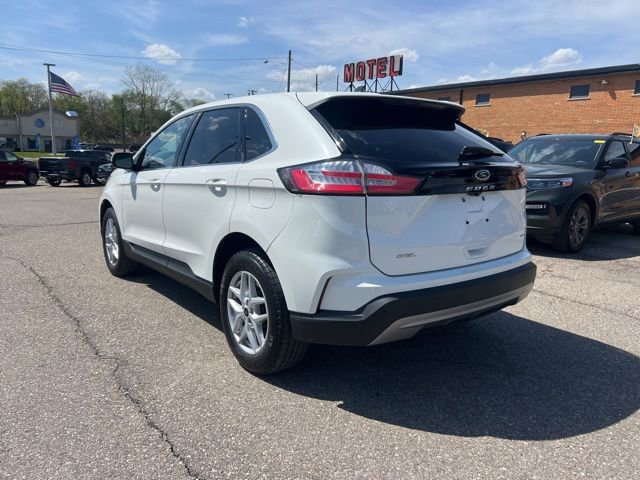Certified 2023 Ford Edge SEL w/ Convenience Package AWD/4WD image 6