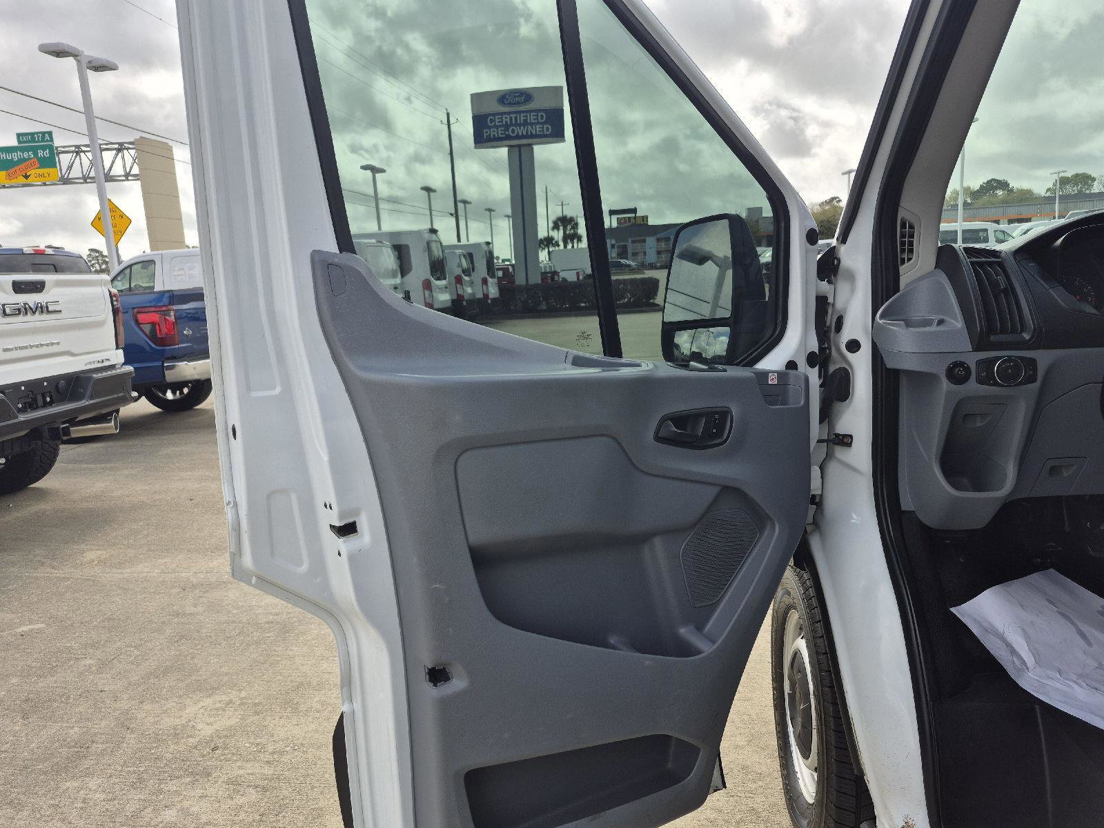 Certified 2019 Ford Transit 350 XL image 7