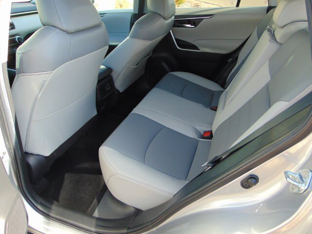 Used 2022 Toyota RAV4 XLE Premium AWD/4WD image 20