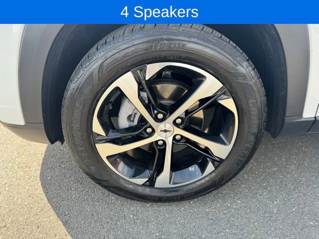 Used 2024 Chevrolet Trax RS w/ Driver Confidence Package FWD image 11