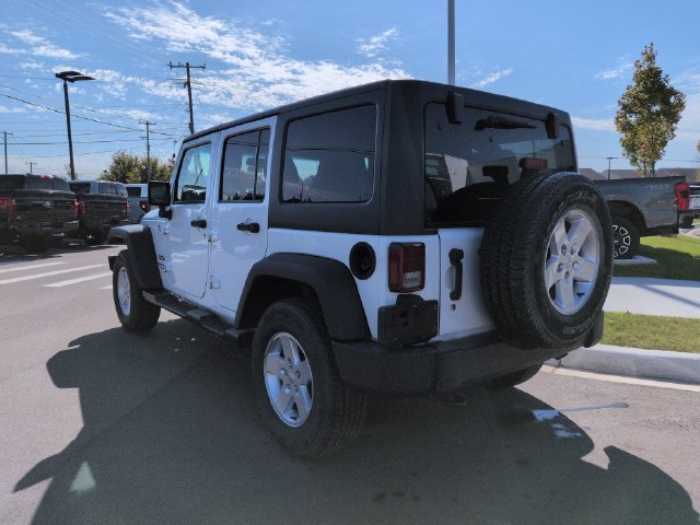 Used 2018 Jeep Wrangler Unlimited Sport S AWD/4WD image 3