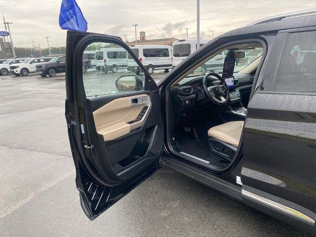 Certified 2023 Ford Explorer Limited AWD/4WD image 10
