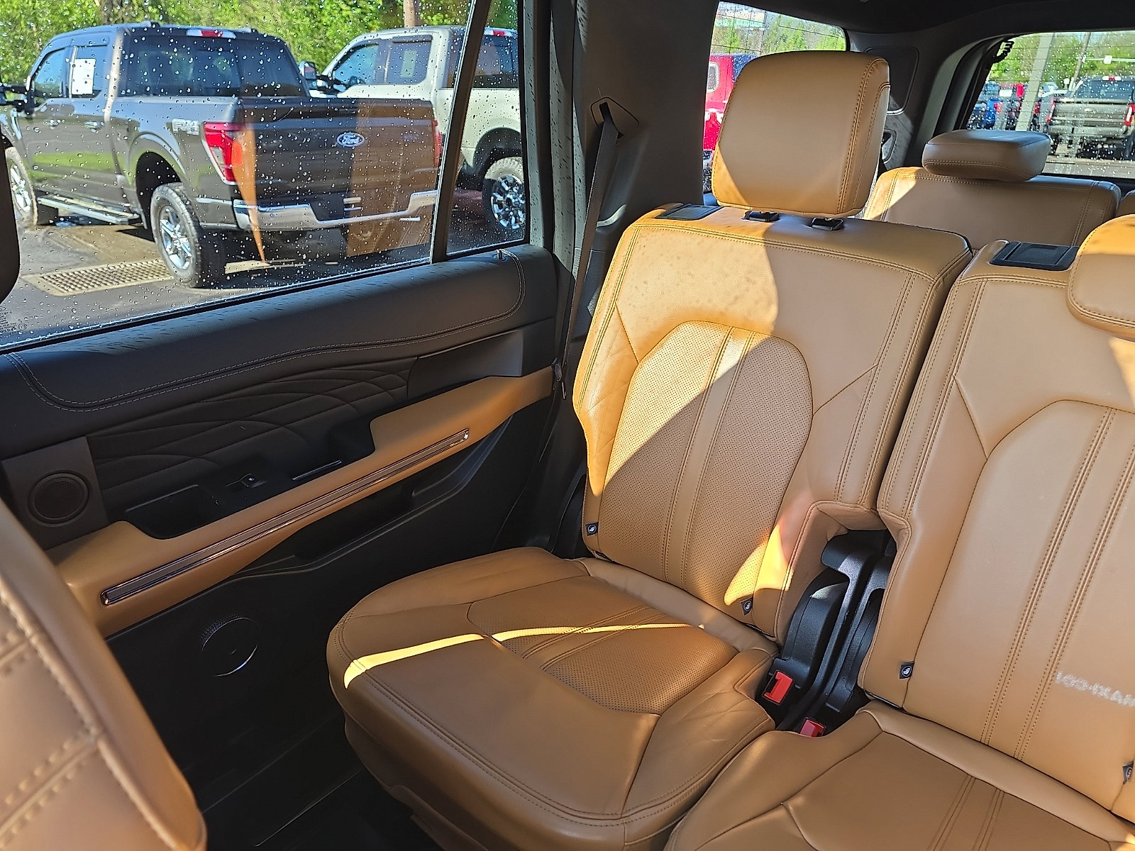 Certified 2022 Ford Expedition Platinum AWD/4WD image 18