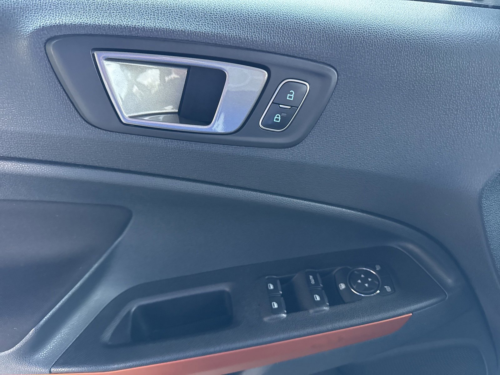 Certified 2022 Ford EcoSport SE w/ SE Appearance Package image 26