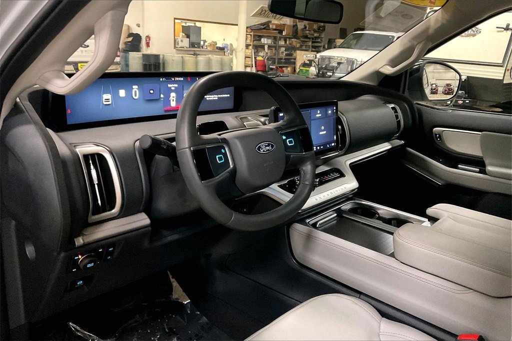 Certified 2025 Ford Expedition Max Active image 13