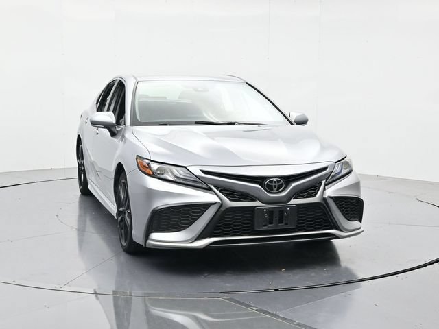 Used 2024 Toyota Camry XSE FWD image 5