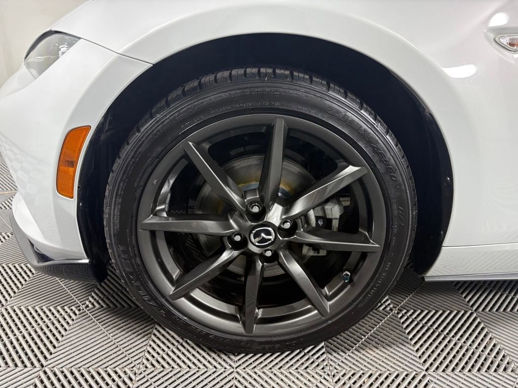 Used 2018 MAZDA MX-5 Miata Club image 19