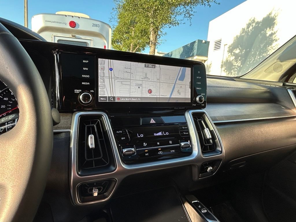 Used 2023 Kia Sorento X-Line EX AWD/4WD image 13