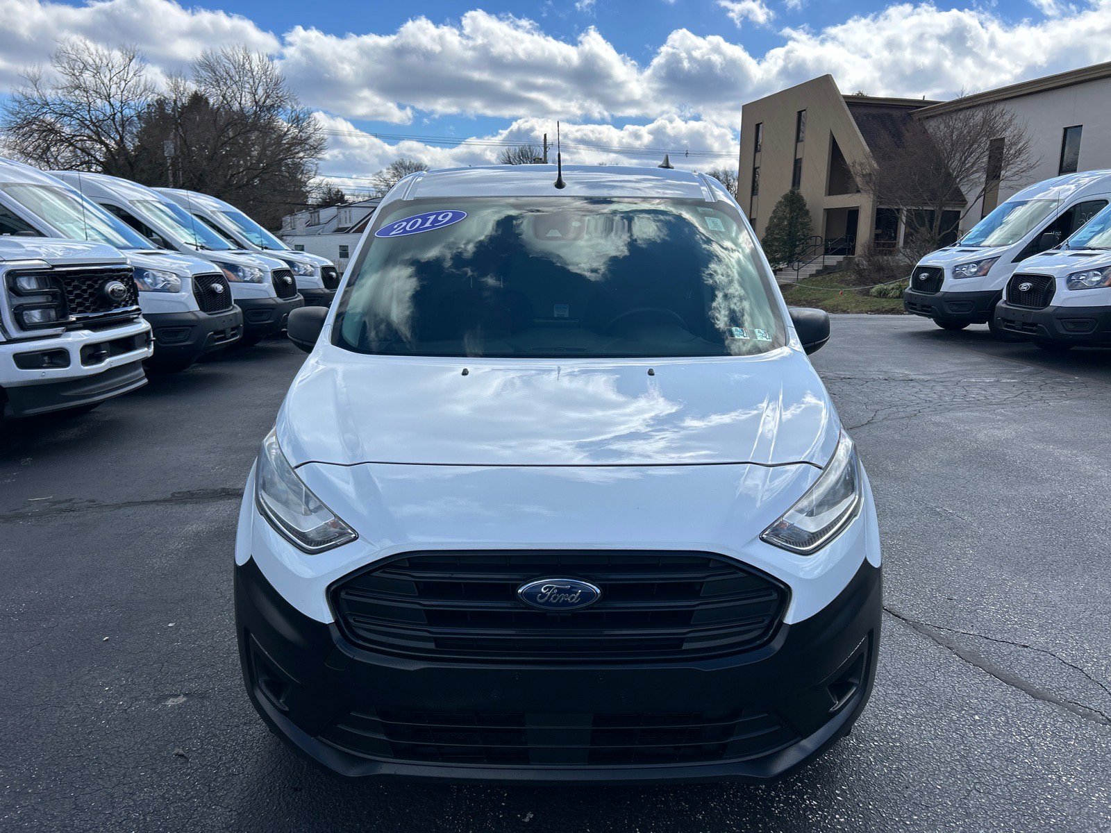 Certified 2019 Ford Transit Connect XL image 2