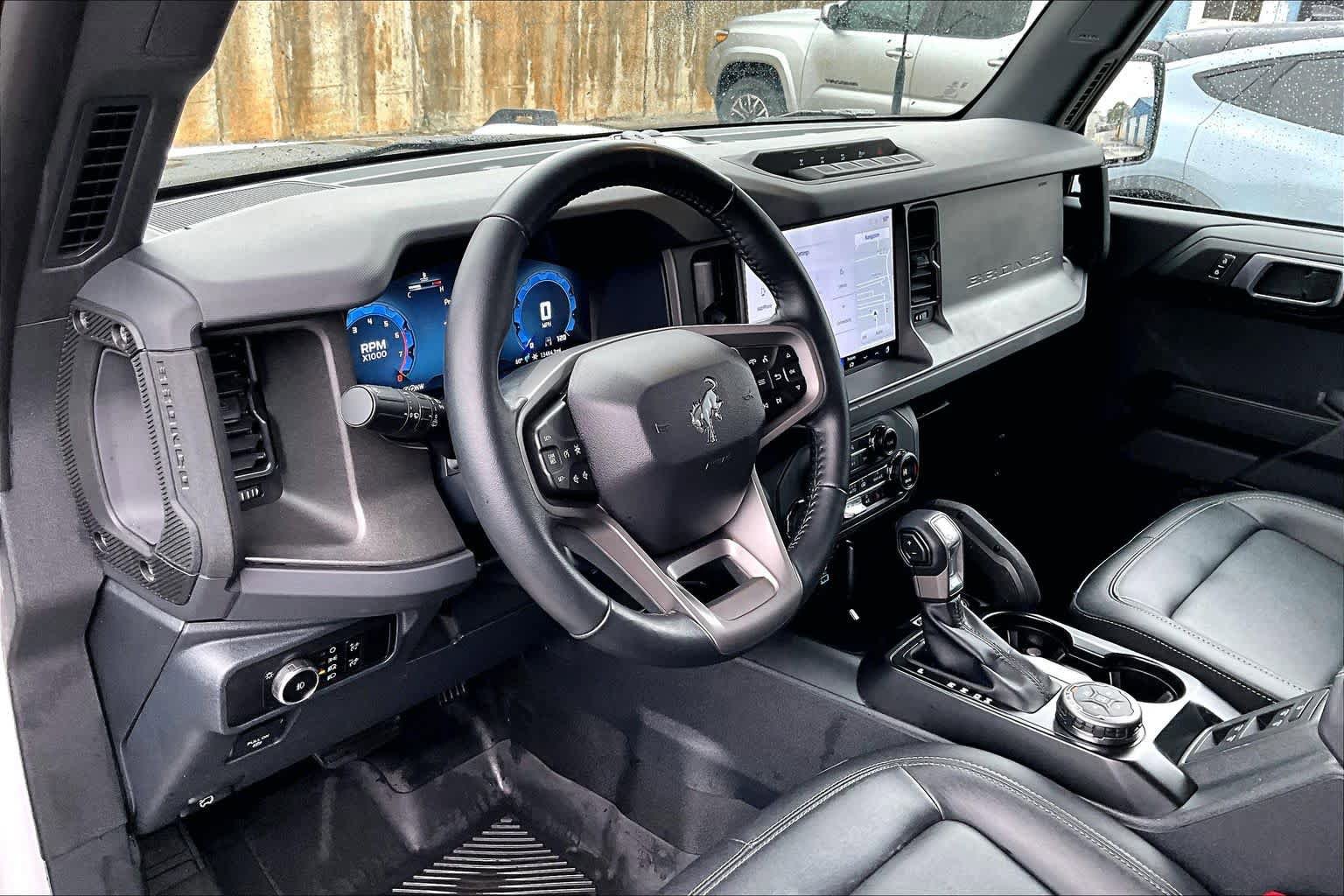 Certified 2025 Ford Bronco Big Bend w/ Black Diamond Package AWD/4WD image 18