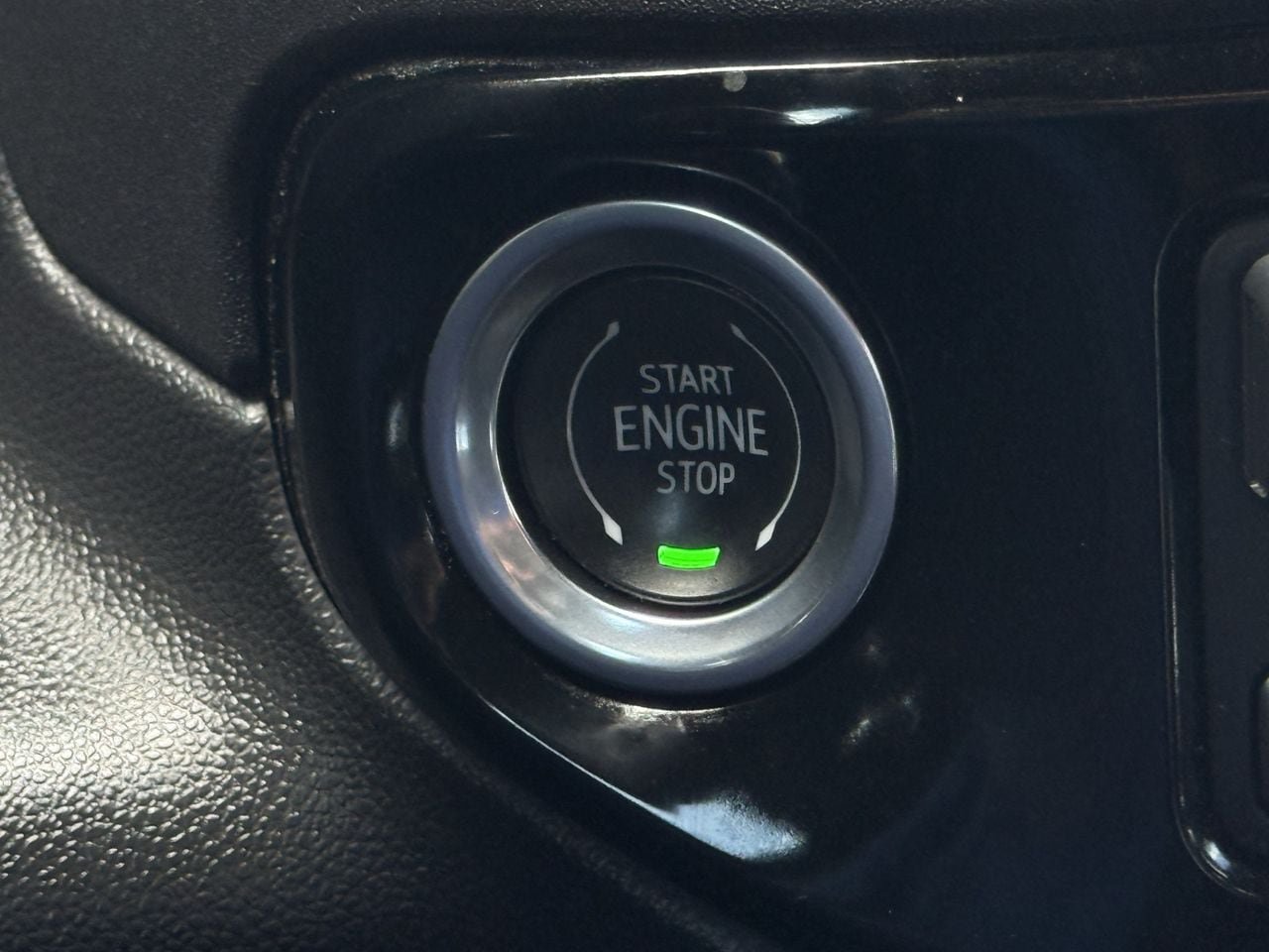 Used 2024 GMC Sierra 1500 Elevation w/ Elevation Premium Package AWD/4WD image 22