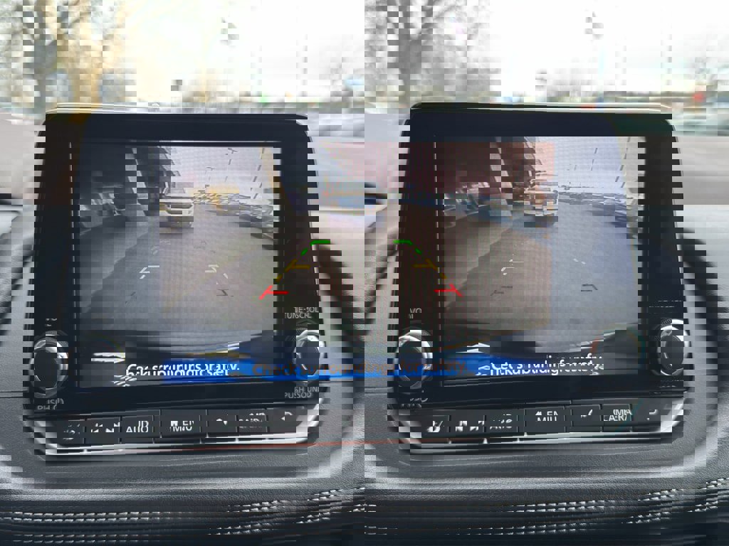 Used 2023 Nissan Rogue SV image 23