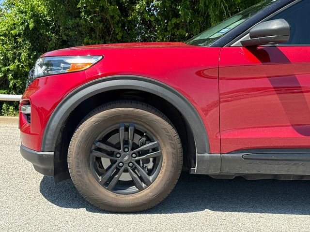 Certified 2021 Ford Explorer XLT w/ Equipment Group 202A RWD image 4