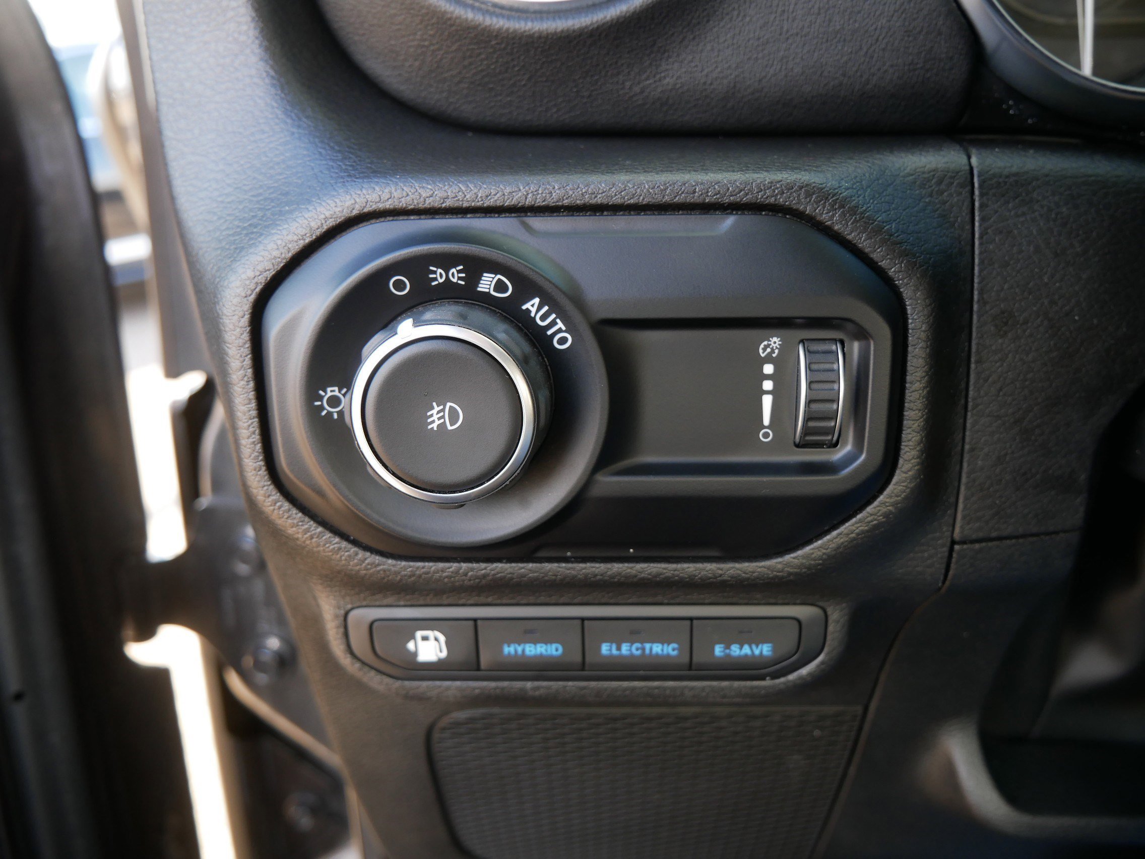 Used 2023 Jeep Wrangler Unlimited Rubicon 4xe w/ Safety Group image 26