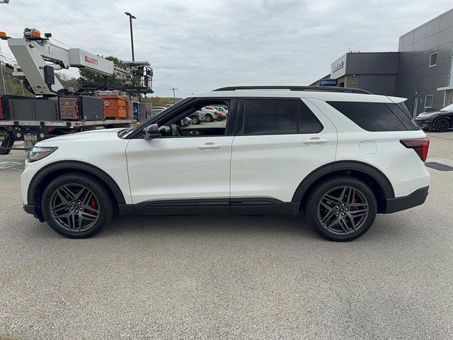 Certified 2025 Ford Explorer ST w/ Sun And Sound Package AWD/4WD image 2