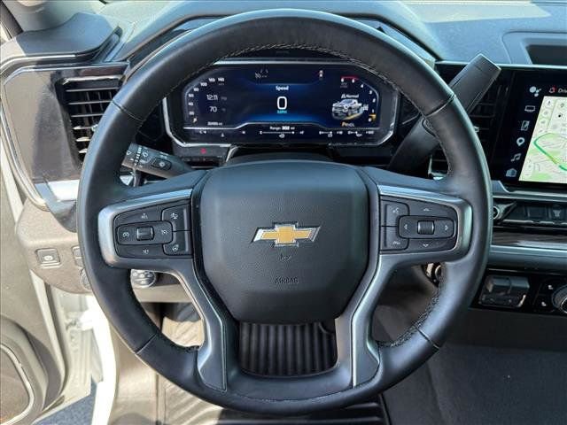 Used 2025 Chevrolet Silverado 2500 LT w/ Convenience Package image 16