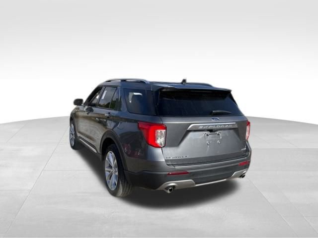 Certified 2022 Ford Explorer Platinum w/ Technology Package image 3