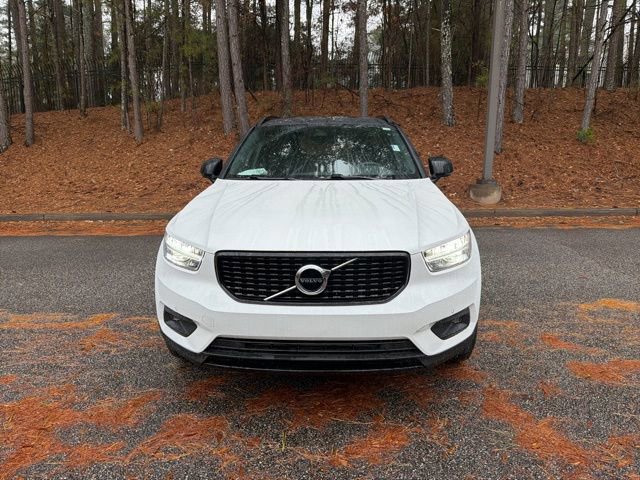 Used 2021 Volvo XC40 T5 R-Design w/ Protection Package Premier image 3