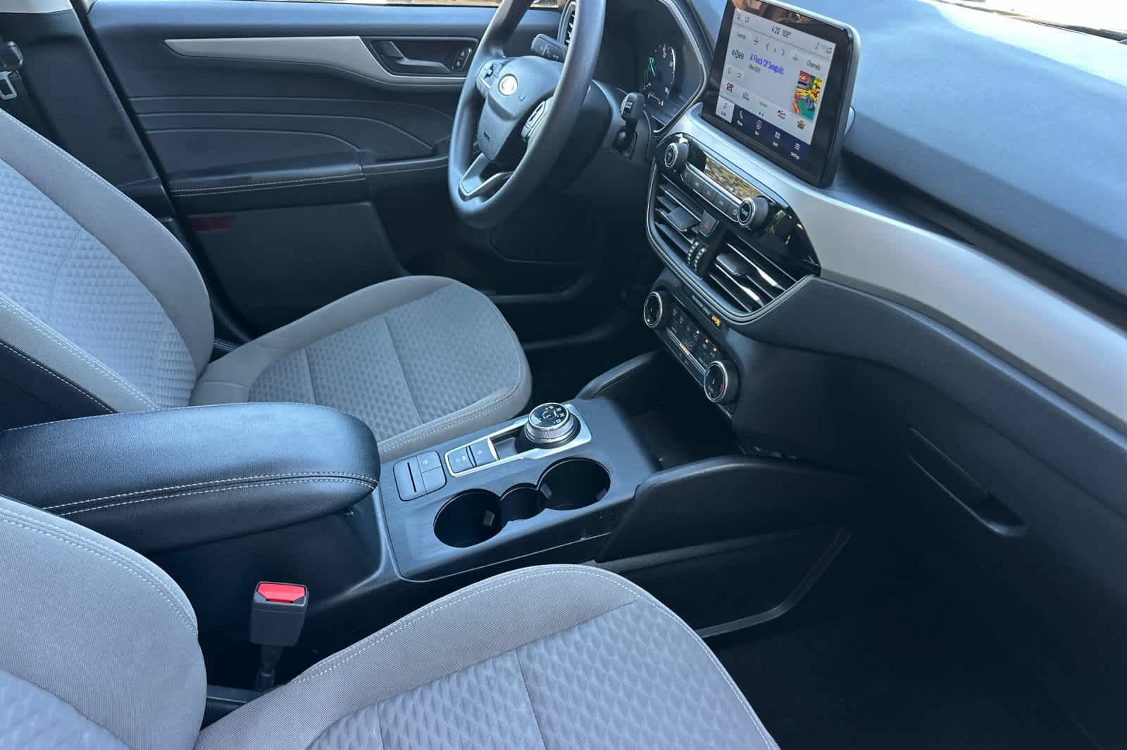 Certified 2022 Ford Escape SE AWD/4WD image 17