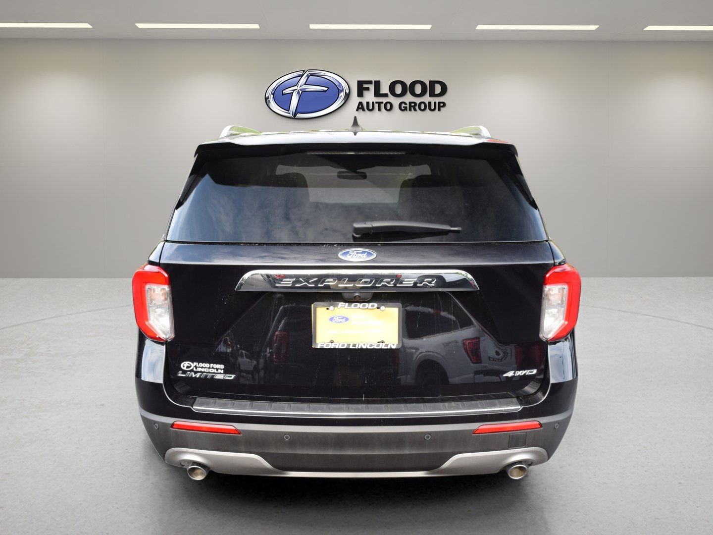 Certified 2023 Ford Explorer Limited w/ Equipment Group 301A AWD/4WD image 5