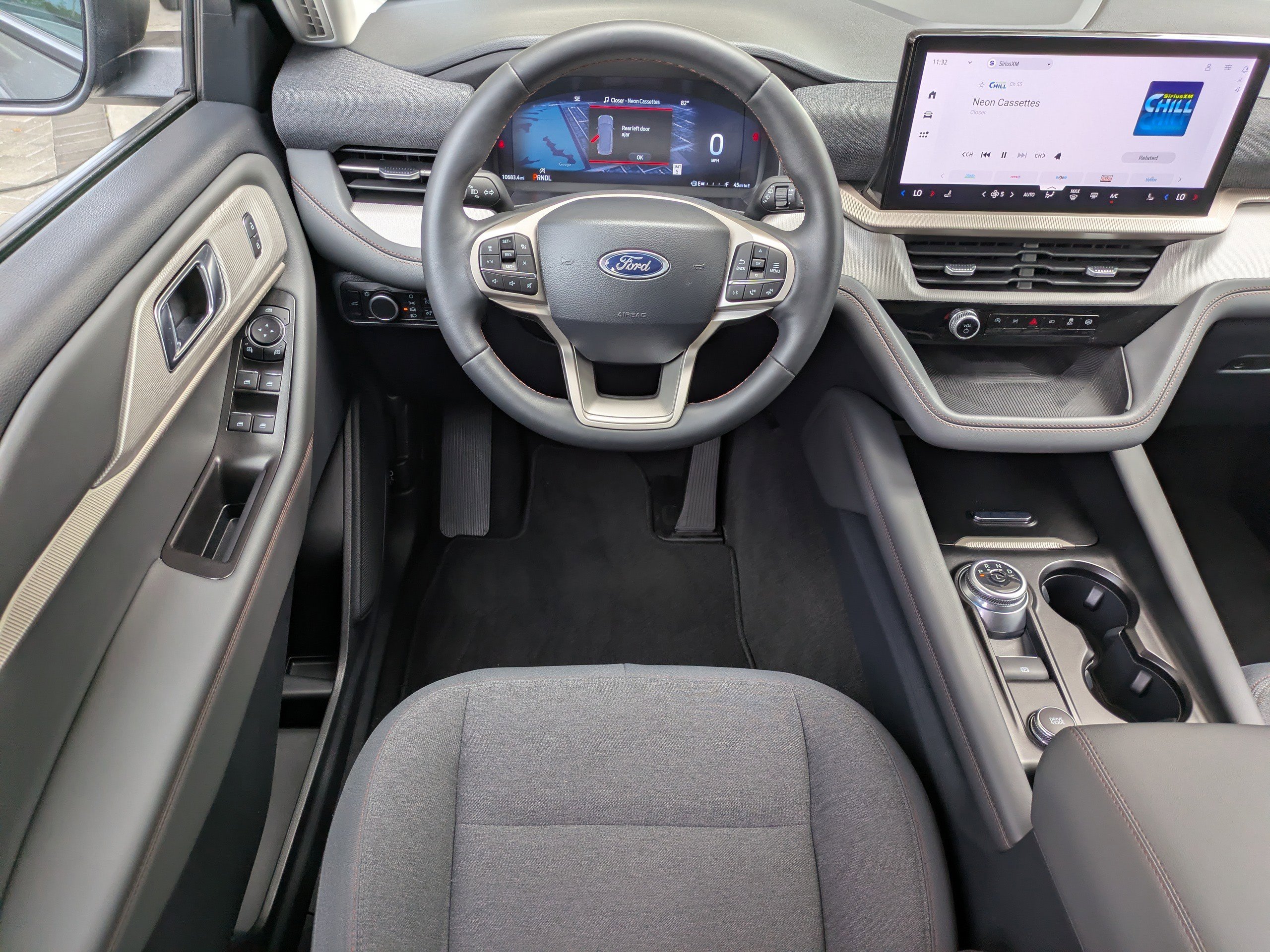 Certified 2025 Ford Explorer Active RWD image 18