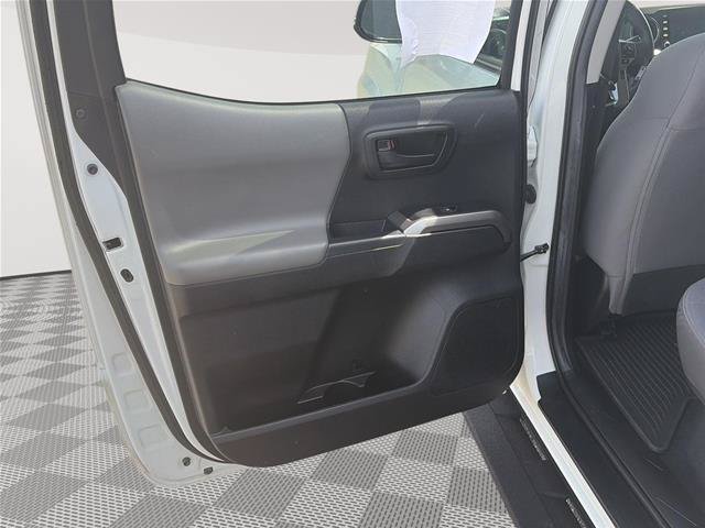 Used 2022 Toyota Tacoma SR5 w/ Technology Package AWD/4WD image 23