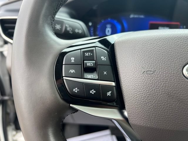 Certified 2023 Ford Explorer Platinum w/ Technology Package AWD/4WD image 10