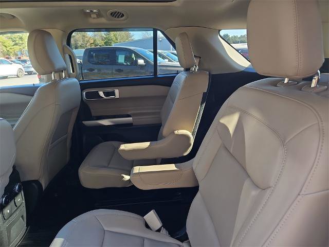Certified 2022 Ford Explorer XLT w/ Equipment Group 202A image 34